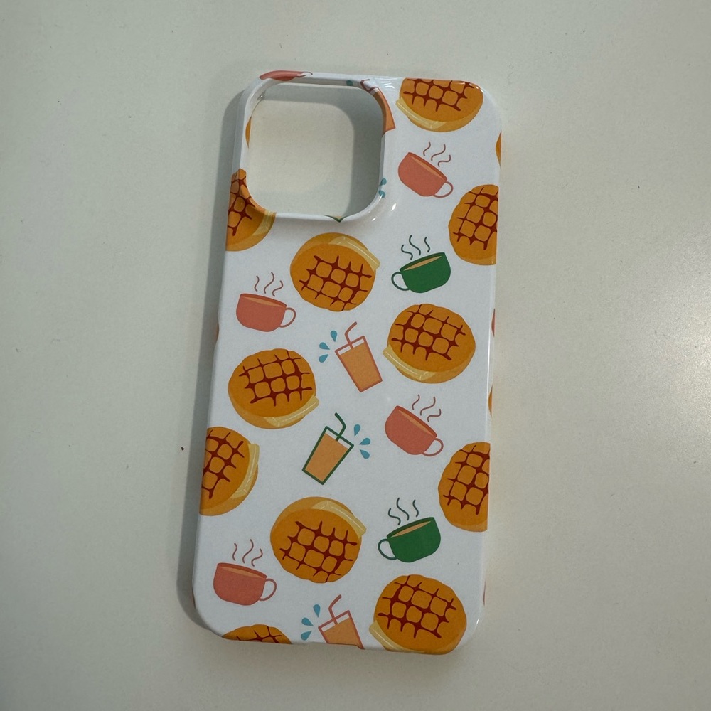 Pineapple bun with butter and milk tea iPhone 15 pro max case